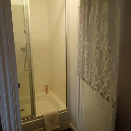 Moulin De La Fleuristerie Bed & Breakfast Orges