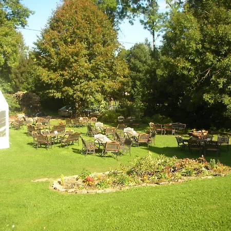 Moulin De La Fleuristerie Bed and Breakfast *